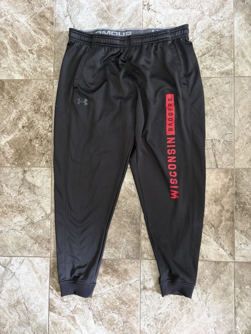 Under Armour Wisconsin Badgers GAME Pants Mens Size XL (0115)